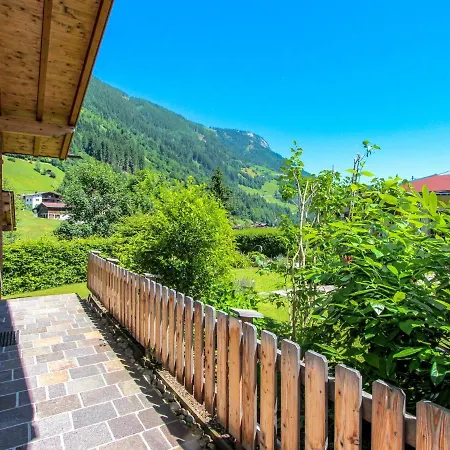 Chalet Antonia-1 Finkenberg